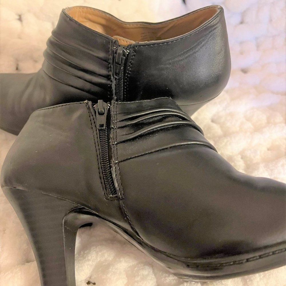 Croft & Barrows Ankle Boot - Size 6 1/2 M - Picture 5 of 7